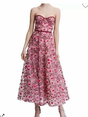 NWT Marchesa Notte Strapless bustier lilac Floral Embroidered Gown - size 8